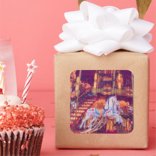 Kindheitstraum - alte Pferdekleider Quadratischer Aufkleber (Party)