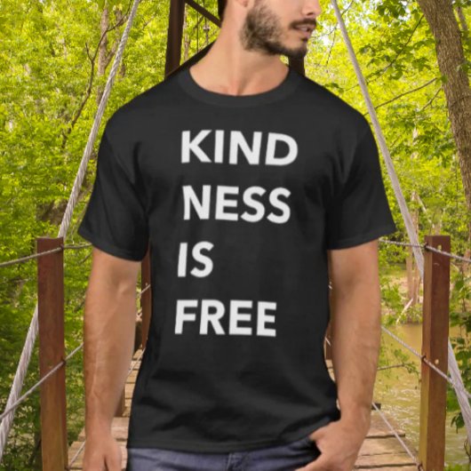 KINDNESS IST FREI Fett Typografie Shirt