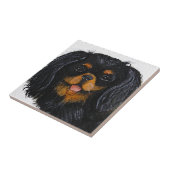 King Charles Cavalier Spaniel schwarz und braun Fliese (Seite)