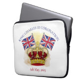 King Charles III Coronation Crown and Flags Laptopschutzhülle (Vorderseite Links)
