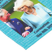King Charles III & Queen Camilla Coronation Kurzer Tischläufer (Ecke)