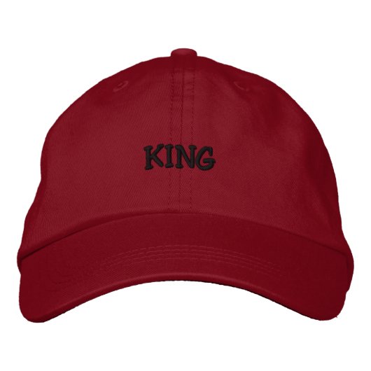 KING Dark Indigo Text Red Color-Hat Handsome Men's Bestickte Baseballkappe (Vorderseite)