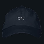 King-Hat druckt handlicher Junge und Sportler Bestickte Baseballkappe<br><div class="desc">Mit dieser Marinekappe verschönern Sie Ihr inneres Königtum und zeigen "King" in eleganter Stickerei. Das verstellbare Gurtband sorgt für eine angenehme Passform für alle.</div>