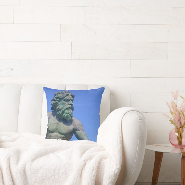 King Neptune von Shirley Taylor Kissen (Liege)