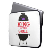 King of the Grill, Lila schwarze Krone, rot Laptopschutzhülle (Vorderseite Links)