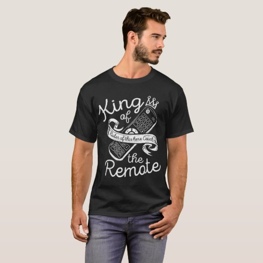 King of the Remote Kontrolle TV Funny Potato Couch T-Shirt (Vorne ganz)