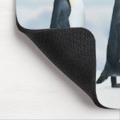 King Penguins gehen in Single-Datei Mousepad (Ecke)