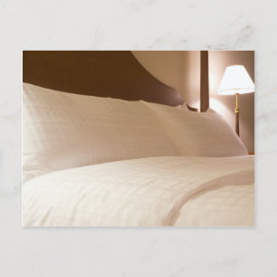 King Size Bett im Zimmer mit Suite Postkarte