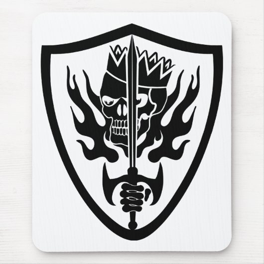 King Skull Flam Shield Mousepad (Vorne)