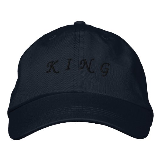 KING-Text Weiße schwarze Farbe Atemberaubend Ausse Bestickte Baseballkappe (Vorderseite)