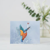 Kingfisher, der aus dem Wasser fliegt Postkarte (Stehend Vorderseite)