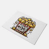 Kinoabend Delight Playful Popcorn Fußmatte (Schrägansicht)