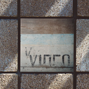 Kinoliebhaber im Stil eines urbanen Loftes Fliese