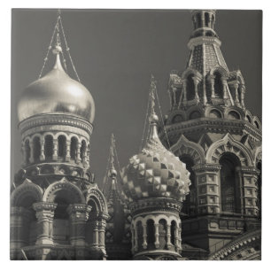 Kirche des Erretters des verschütteten Blutes Fliese