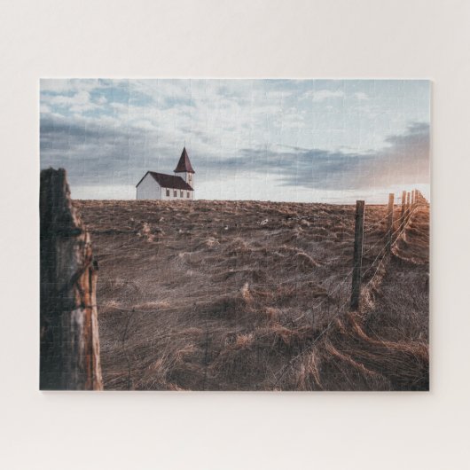 Kirche Gebäude & Hay Feld während Sonnenuntergang Puzzle (Horizontal)