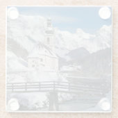 Kirche im Schnee mit den Alpen Glasuntersetzer (Rückseite)