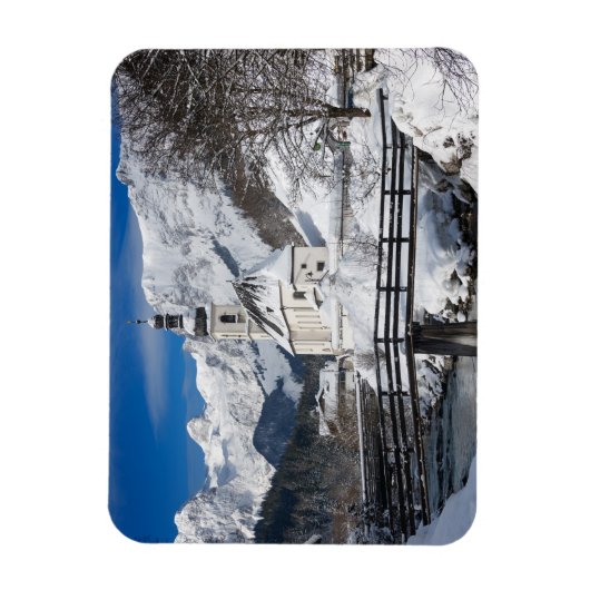 Kirche im Schnee mit den Alpen Magnet (Vertikal)
