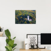 Kirche in einem Regenwald in Slowenien Poster (Heimbüro)