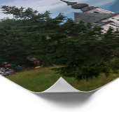 Kirche mit den Alpen Berge bei Sonnenuntergang Poster (Ecke)