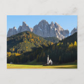 Kirche mit den Dolomiten - Berge Postkarte (Vorderseite)