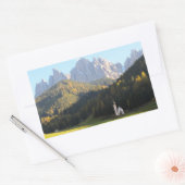 Kirche mit rechteckigem Aufkleber der Dolomiten (Umschlag)