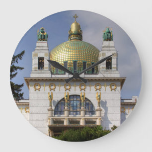 Kirche St. Leopold Wien Österreich Große Wanduhr