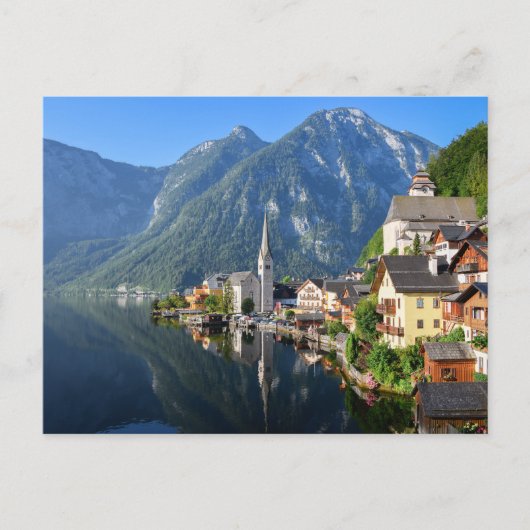 Kirche und Dorf Hallstatt, Österreich mit Alpen Postkarte (Vorderseite)