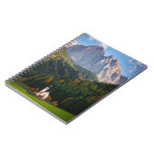 Kirche vor den Dolomiten in Italien Notizblock (Linke Seite)