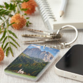 Kirche vor den Dolomiten in Italien Schlüsselanhänger (Vorderseite rechts)