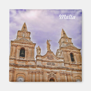 Kirchenfassade in Mellieha-Dorf in Malta Magnet