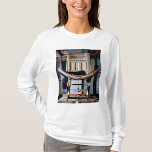 Kirchlicher Stuhl, vom Grab von T-Shirt