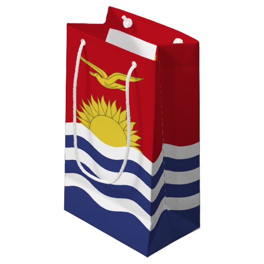 Kiribati-Flagge Kleine Geschenktüte (Vorderseite Schrägansicht)