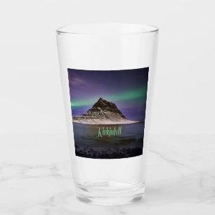 Kirkjufell Mountain in Island Nordlichter Glas