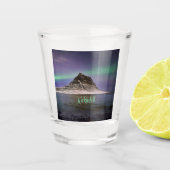 Kirkjufell Mountain in Island Nordlichter Schnapsglas (Vorderseite)