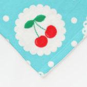 Kirsch-Punktmuster – Retro-Frucht-Geschenk & Deko Fleecedecke (Ecke)
