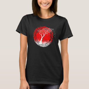 Kirschbaum auf einer roten Sonne - japanischer Loo T-Shirt
