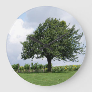 Kirschbaum im Sommer Große Wanduhr
