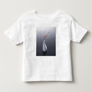 Kirschblüte im Vase Kleinkind T-shirt
