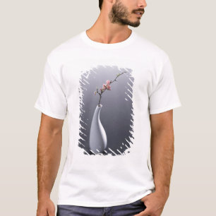 Kirschblüte im Vase T-Shirt