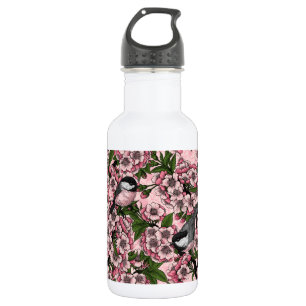Kirschblüte und Kichererbsen auf rosa Edelstahlflasche