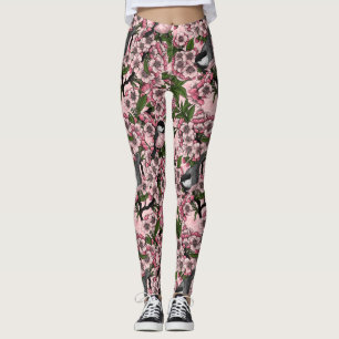 Kirschblüte und Kichererbsen auf rosa Leggings