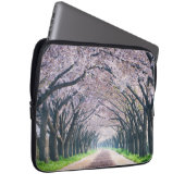 Kirschblüten-Weg Laptopschutzhülle (Vorne Rechts)