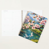 Kirschblüten, weiße Tauben und Bergplaner Planer (Anzeige)