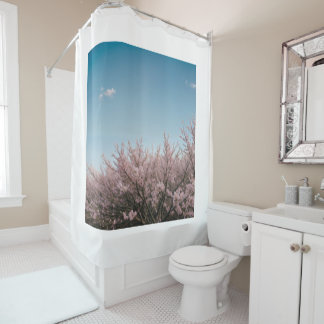 Kirschblütenlandschaft Duschvorhang