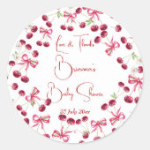 Kirsche auf dem oberen Band Whimsikbabydusche zu G Runder Aufkleber (Vorderseite)