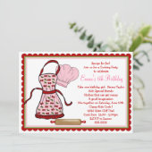 Kirsche Schürze und Koch Hat Geburtstag Einladunge Einladung (Stehend Vorderseite)