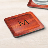 Kirschholzstruktur mit individuellem Monogramm. Getränkeuntersetzer (Linke Seite)