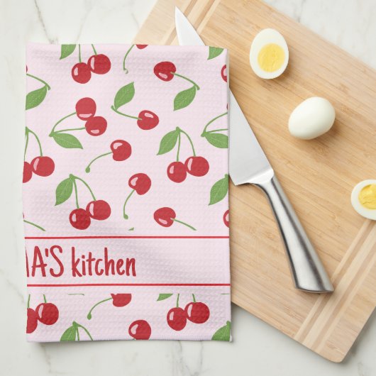 Kirschmuster mit hellrosa Schürze Geschirrtuch (Viertel Falte)