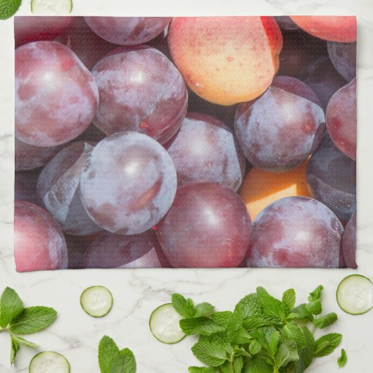 Kirschpflaumenuntergrund Geschirrtuch (Gefaltet)