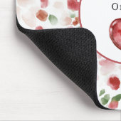 Kirschrot Apfelgrüne Blütenblätter Mousepad (Ecke)
